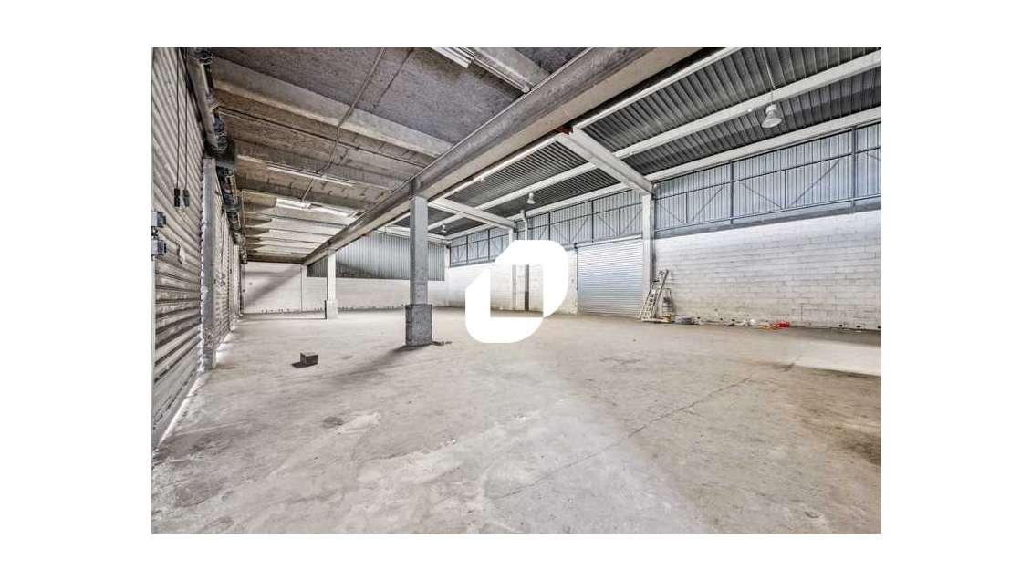 A louer Local d'activité 641m² Aulnay sous bois