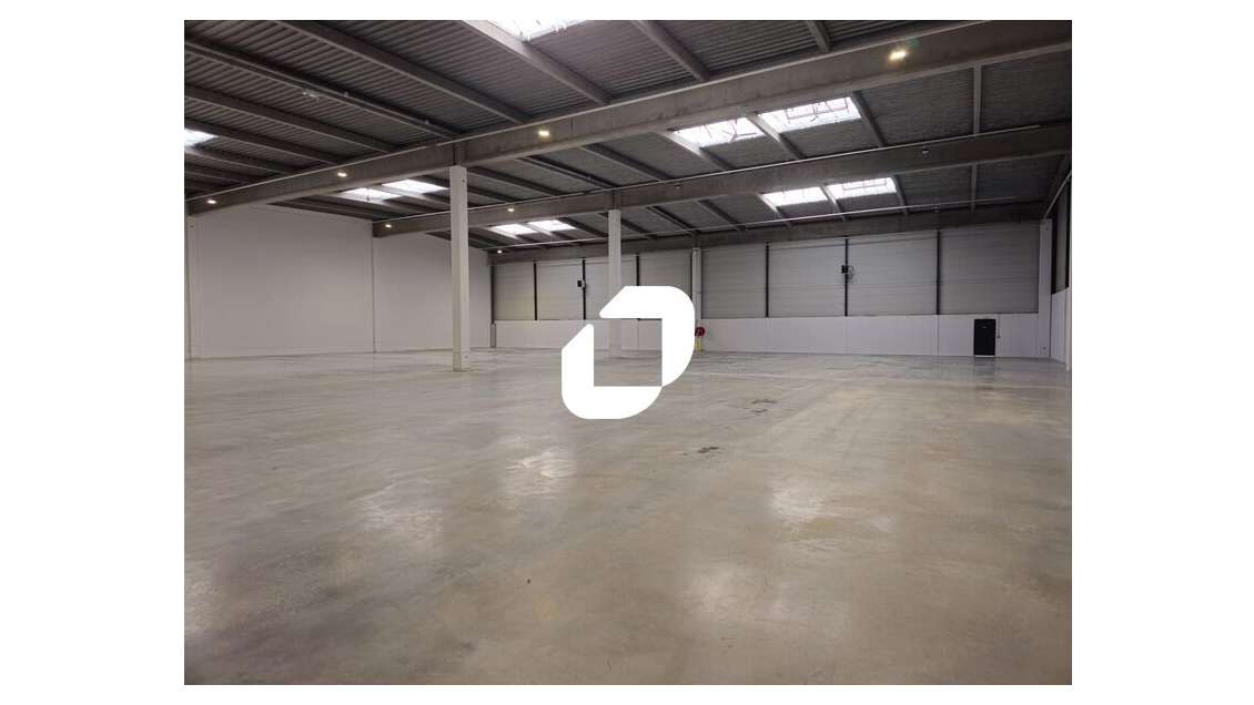 A louer Local d'activité 1591m² Aulnay sous bois