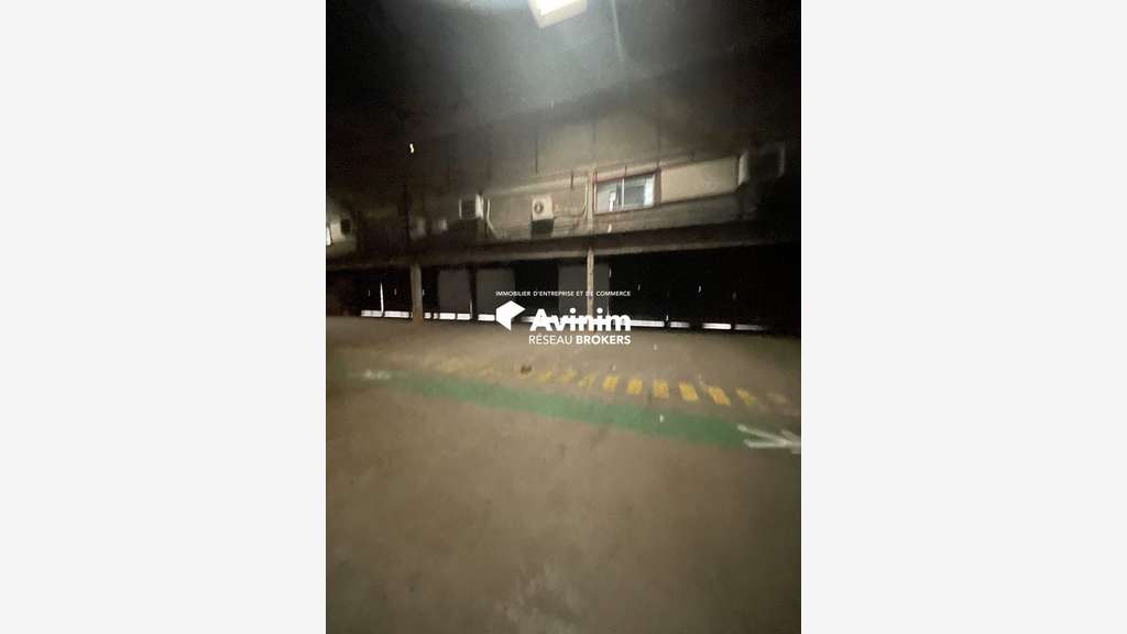 A louer entrepôt logistique 1161m² accès A1/A3
