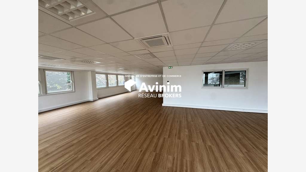 A louer local d'activités 375m² à Aulnay-sous-Bois