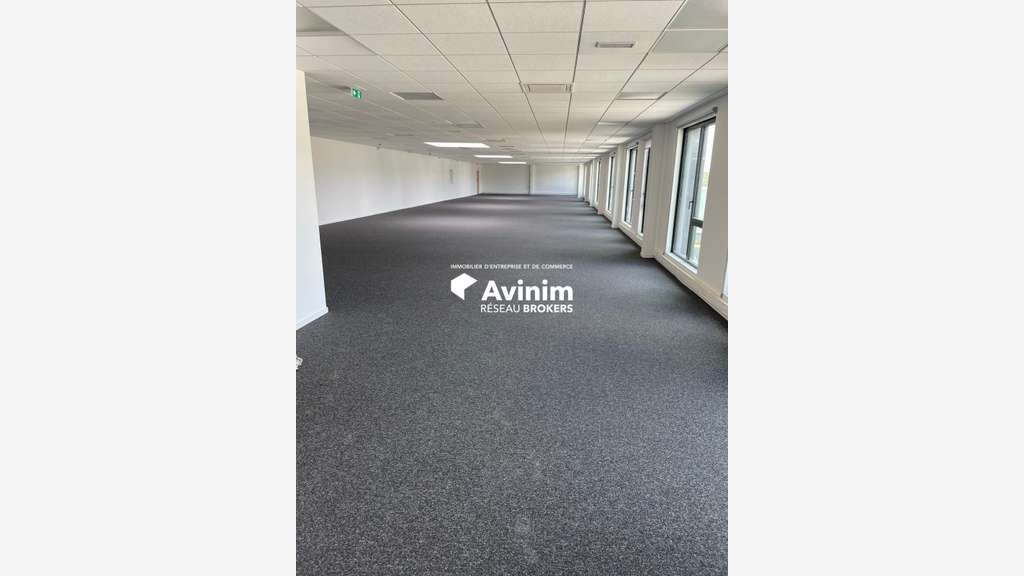 A louer local 1251m² ZI d'Aulnay-Sous-Bois