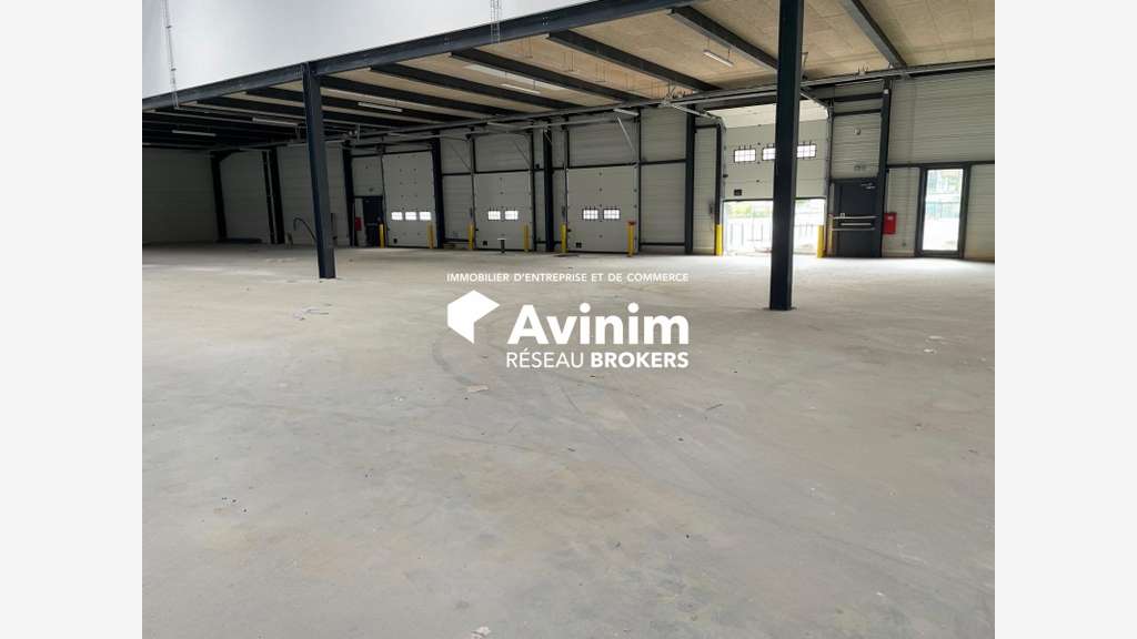 A louer local 1251m² ZI d'Aulnay-Sous-Bois
