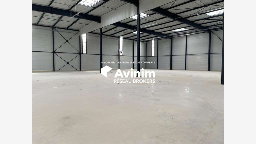 A louer local 1251m² ZI d'Aulnay-Sous-Bois