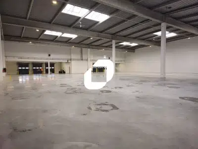 A louer Local d'activité 2018m² Aulnay sous bois