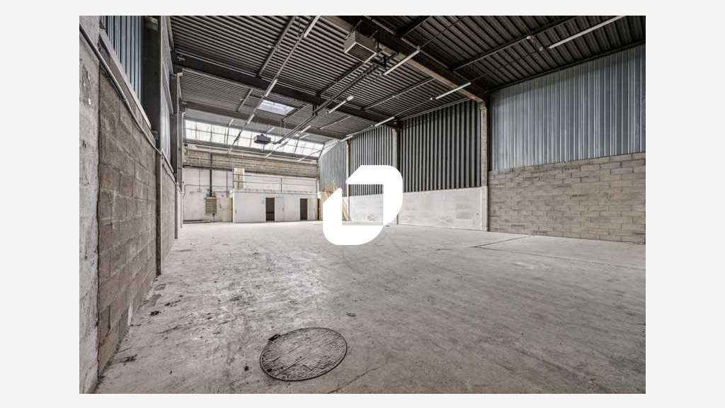 A louer Local d'activité 1015m² Aulnay sous bois