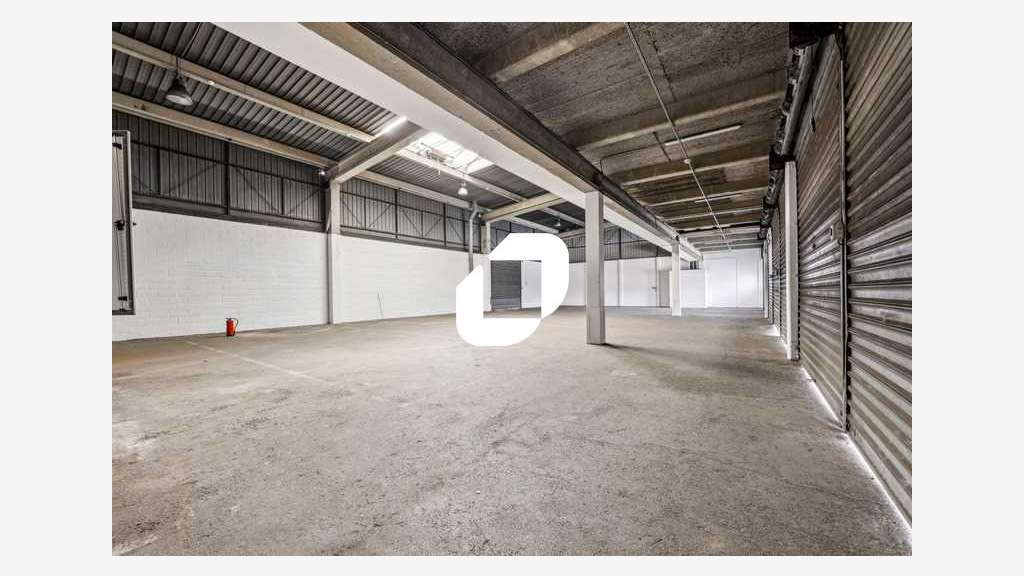 A louer Local d'activité 1880m² Aulnay sous bois