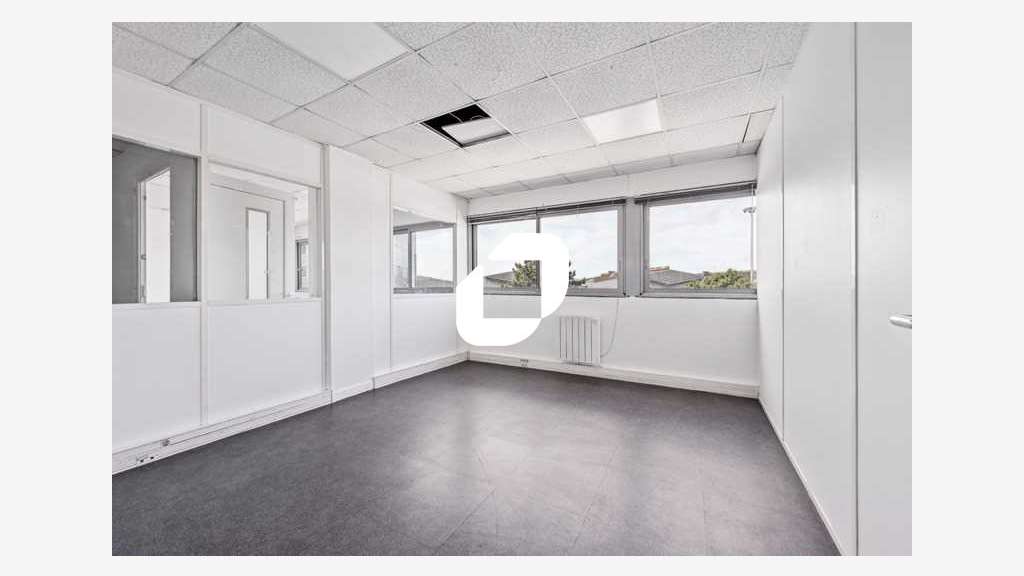 A louer Local d'activité 1880m² Aulnay sous bois