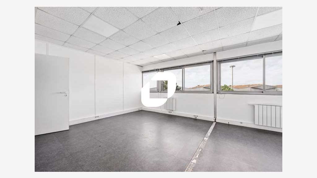 A louer Local d'activité 1880m² Aulnay sous bois