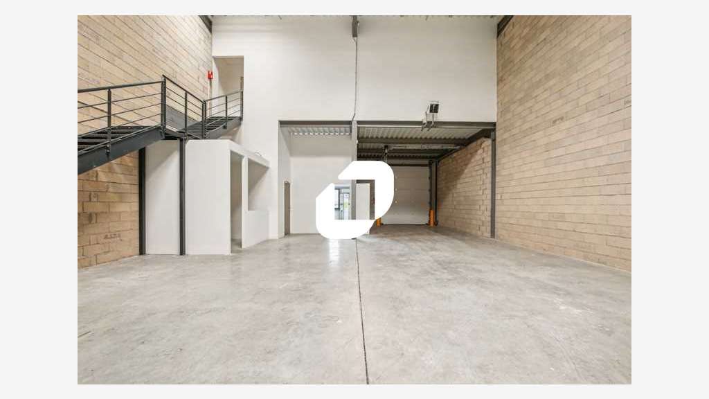 A louer Local d'activité 734m² Aulnay sous bois