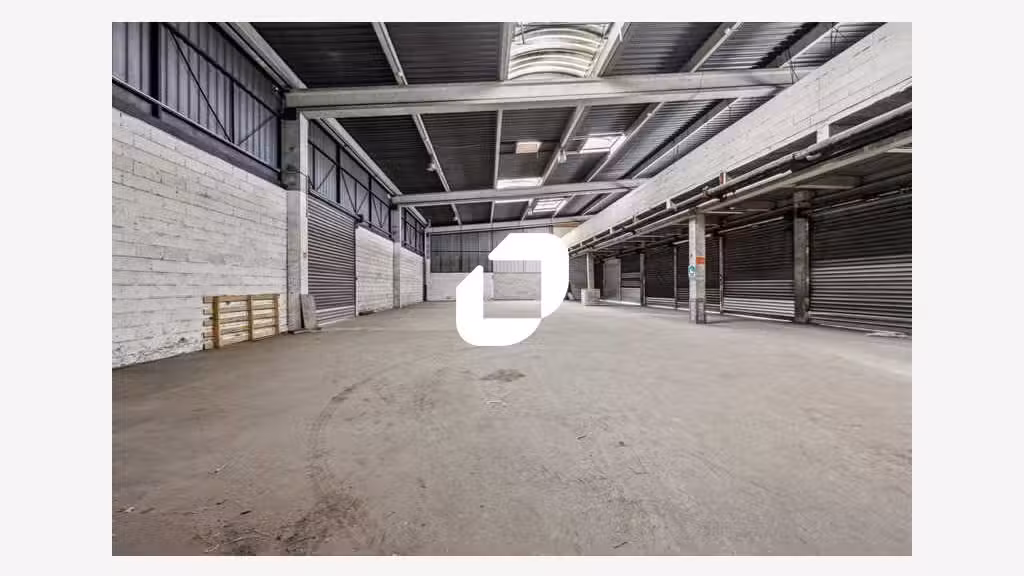 A louer Local d'activité 1015m² Aulnay sous bois