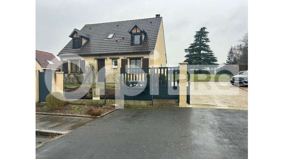 A louer local professionnel 21m² à Auneuil