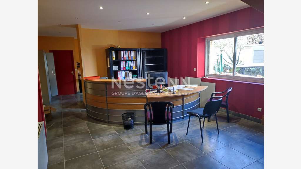 A louer local d'activité 610m² à Crach Mané Lenn