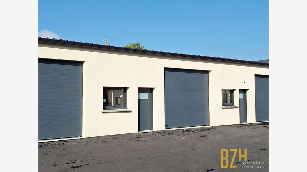 Local d'activité à partir de 140m² à Auray Brech