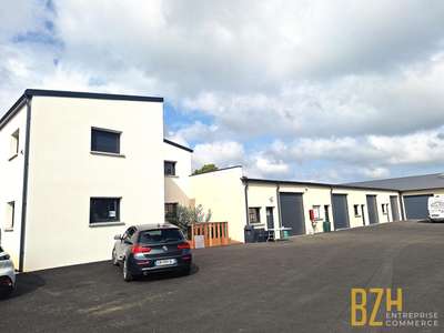 Local d'activité à partir de 140m² à Auray Brech