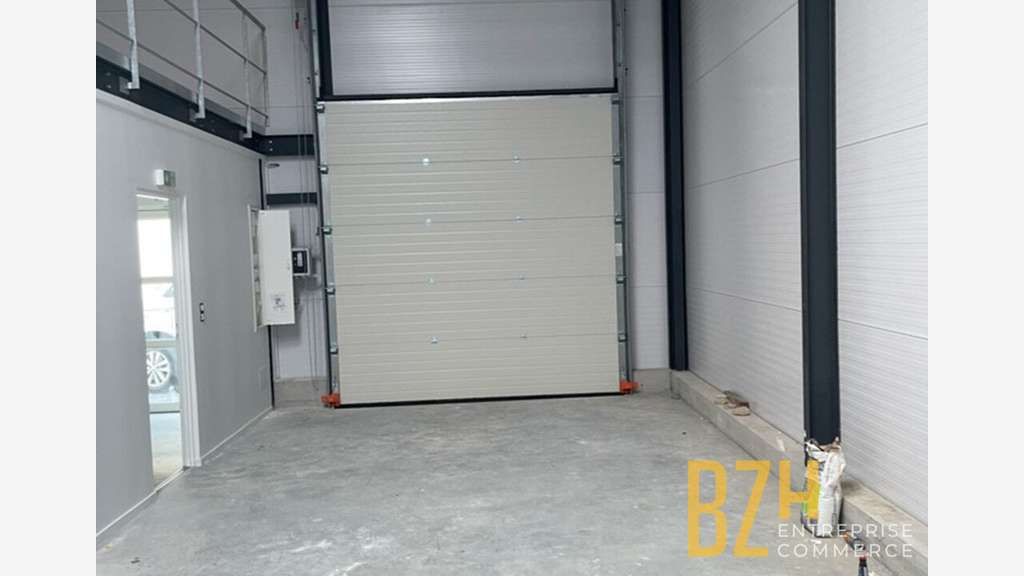 A louer local d'activité de 120m² à Plougoumelen