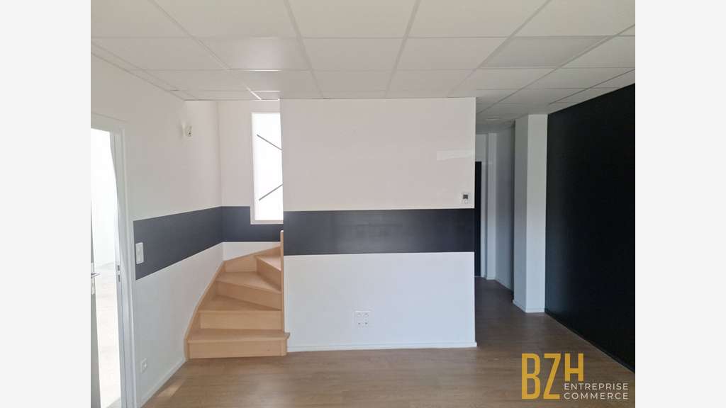 A louer local d'activité 100m² secteur Auray