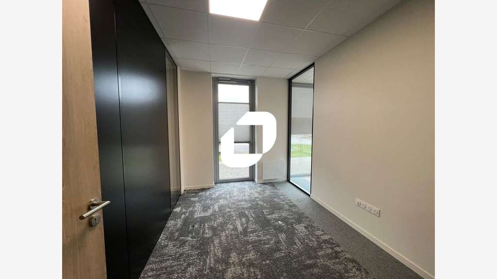 A louer Local d'activité 684m² Avelin