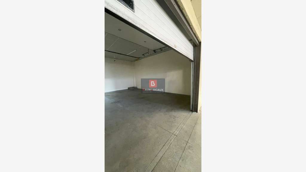 Entrepôts 85m² à louer à Avignon proche Cap Sud 