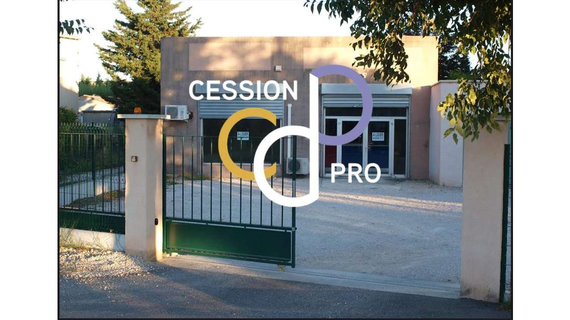 Local d'activité 200m² à louer ZA proche d'Avignon