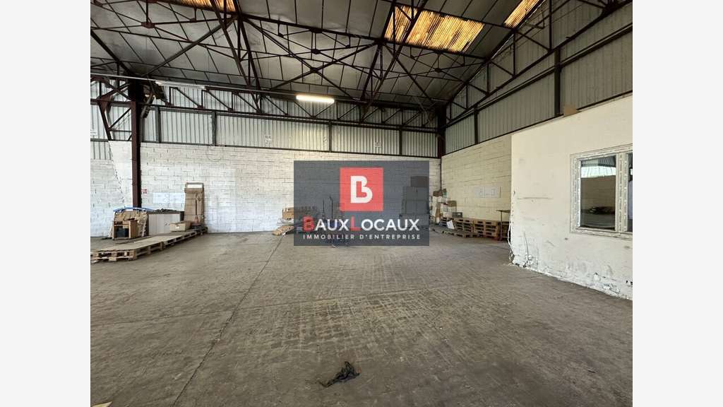 Entrepôt logistique à louer à Avignon Fontcouverte
