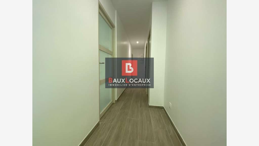 Local professionnel 39m² à louer à Avignon