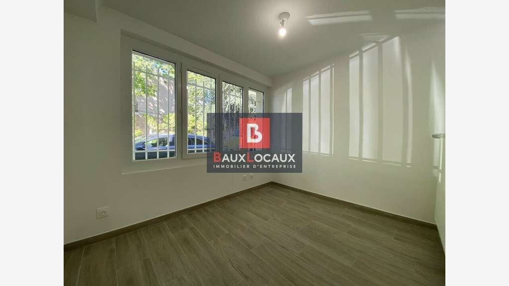 Local professionnel 39m² à louer à Avignon