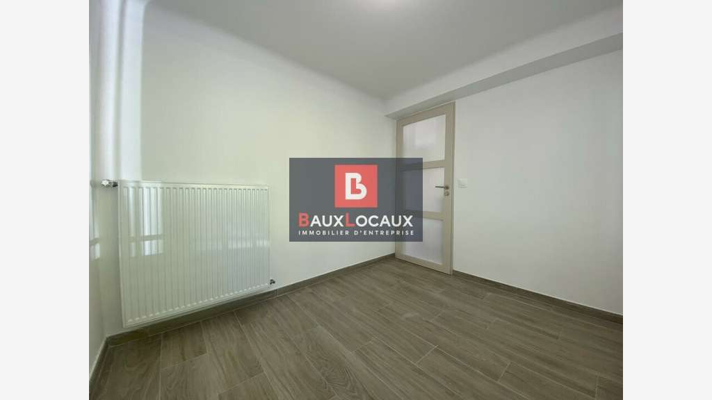 Local professionnel 39m² à louer à Avignon