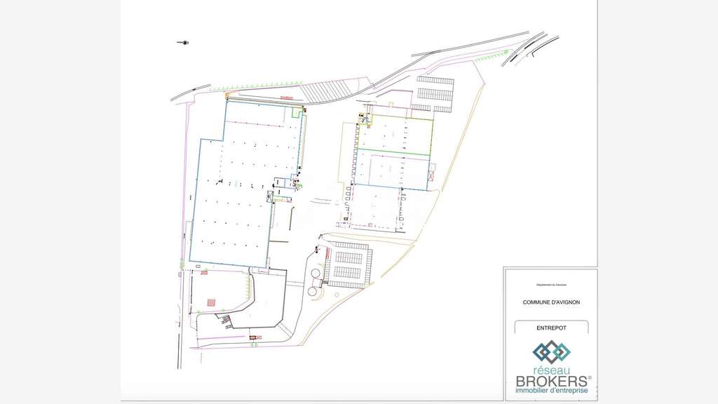 A louer entrepôt logistique de 16 893m² za Avignon
