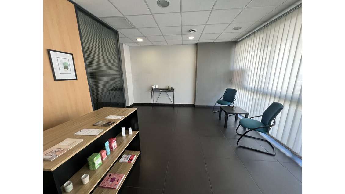 AVIGNON - bureaux à louer