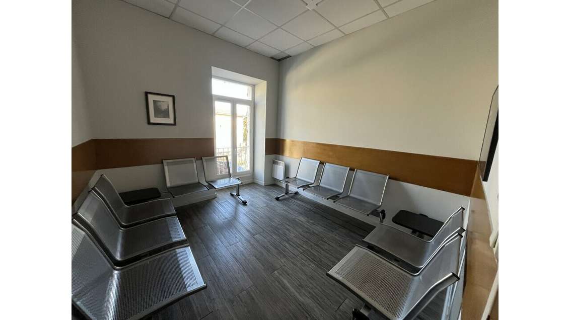 Local professionnel 21m² à louer Avignon Saint-Ruf