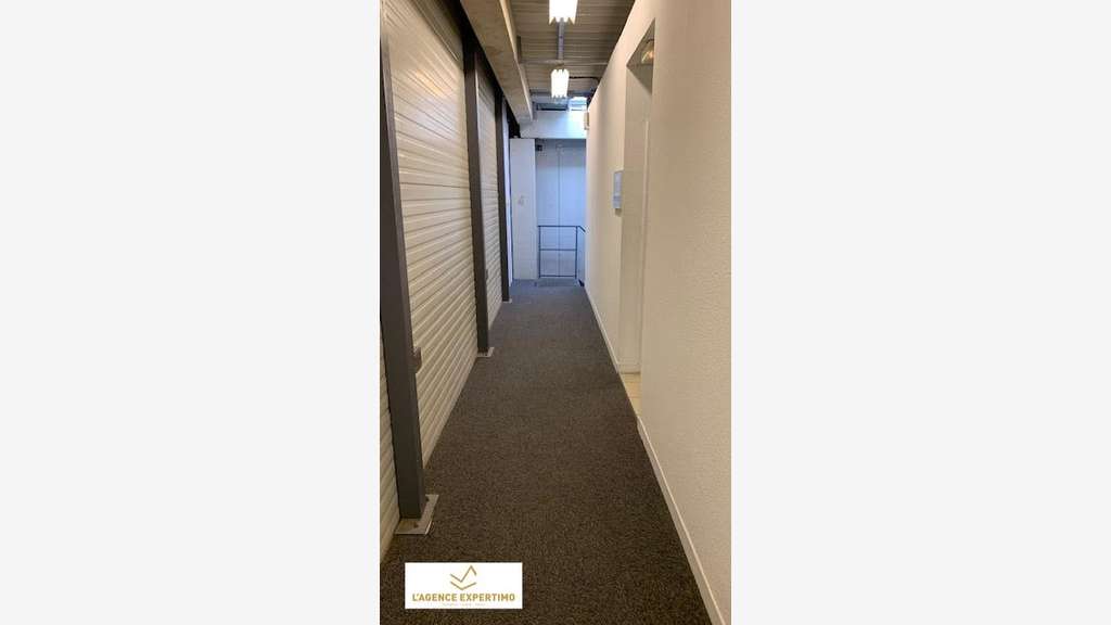 Location très beau local 472m² à Avignon