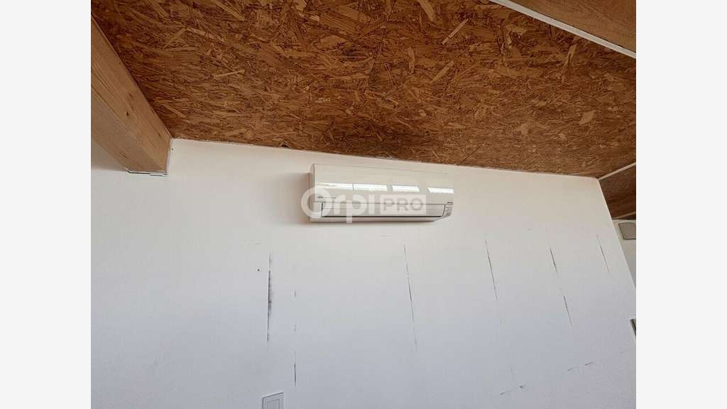 Local d'activité bureaux de 214m² à louer Avignon