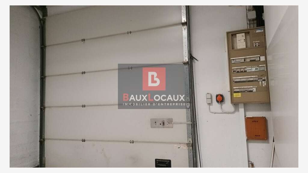 Loue local mixte 100m² Zone Industrielle Avignon