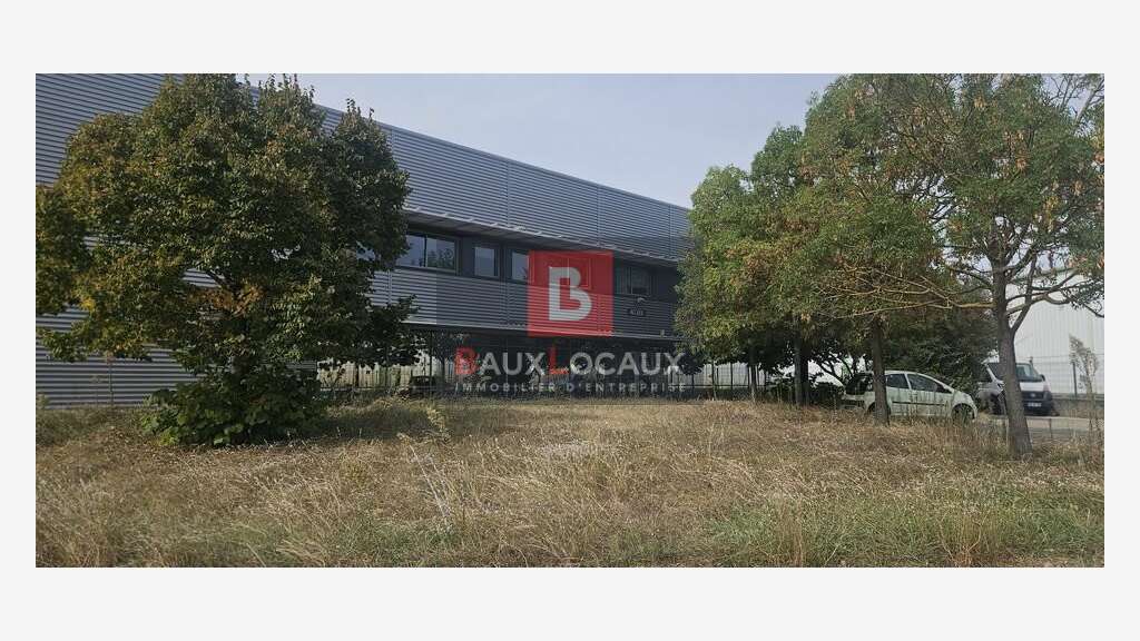 Entrepôt logistique 3875m² à louer proche Avignon