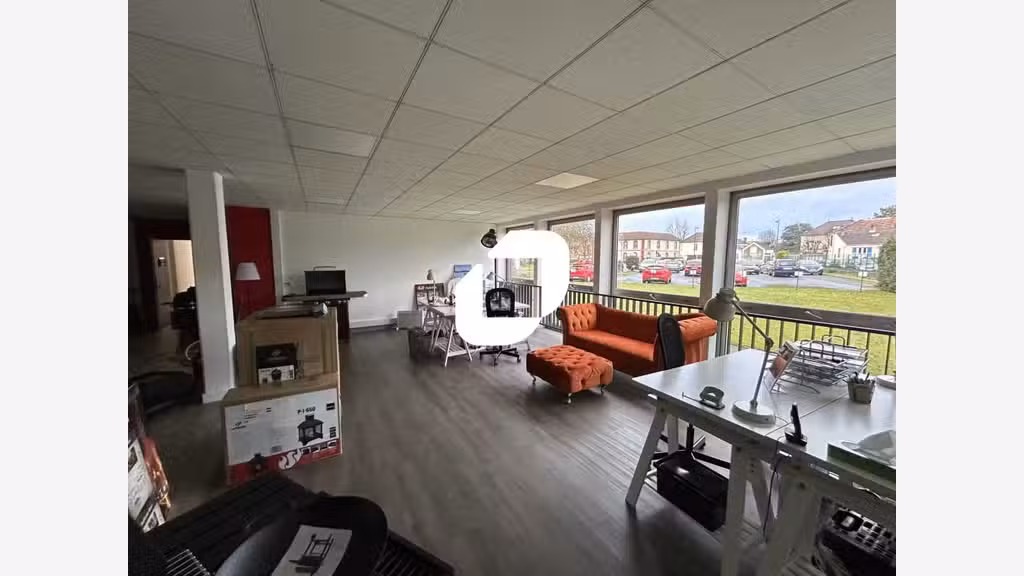 A louer Local d'activité 1378m² Avon