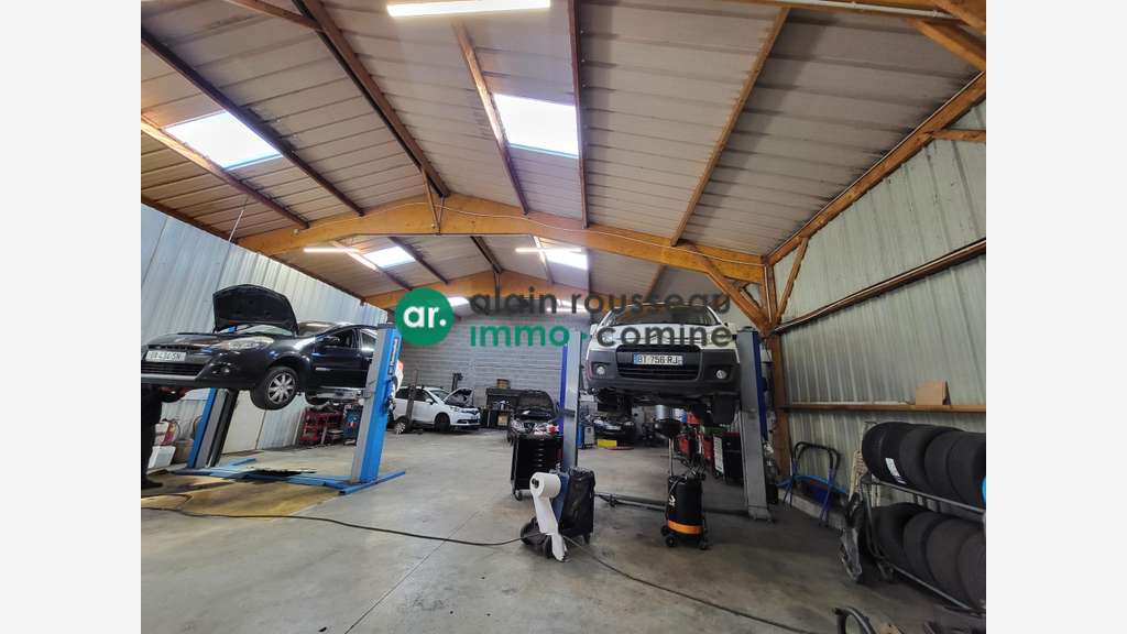 A LOUER 285m² LOCAL D' ACTIVITE ANGERS NORD