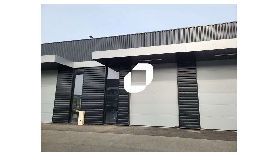 À proximité immédiate de l'autoroute A62 (Bordeaux