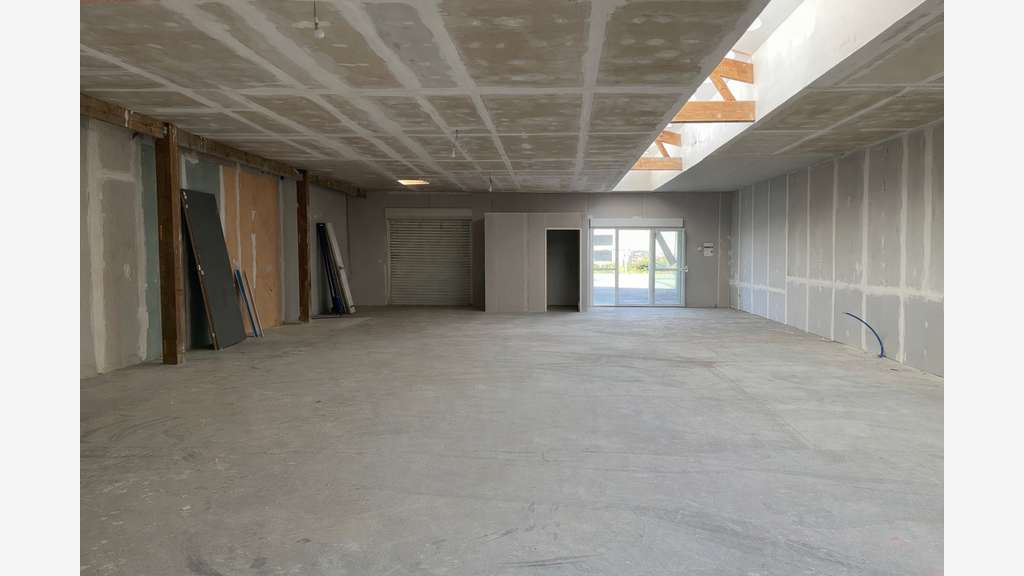 Bâtiment d'activité 200 m²