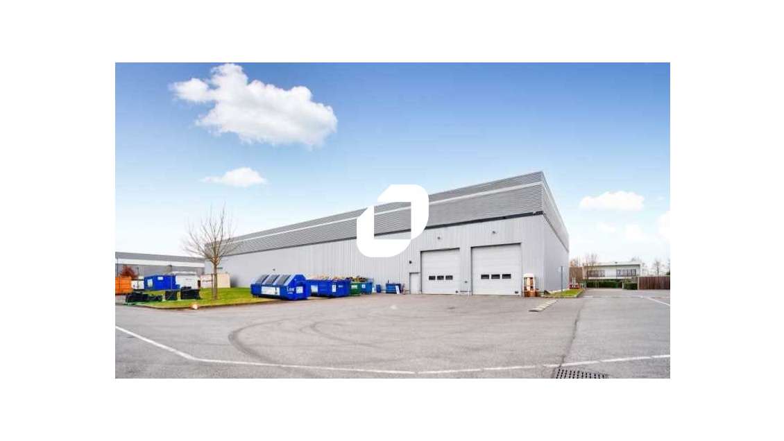 Situé au sein de la Zone Industrielle de la commun