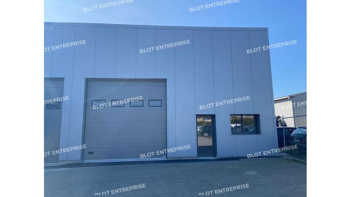 A louer cellule d'activités 200m² Bain de Bretagne