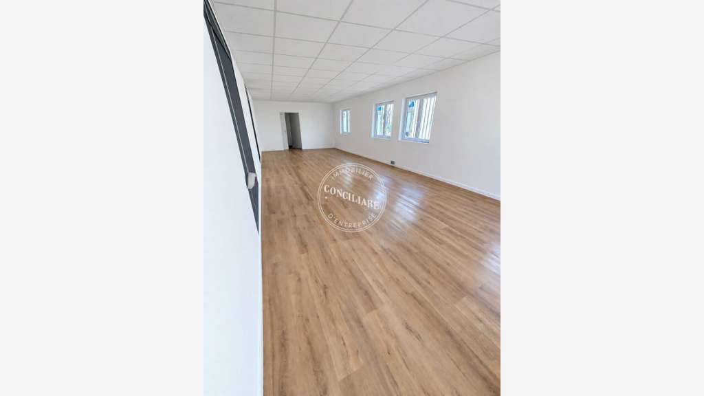 Local d'activité de 750m² à louer à Balma Gramont