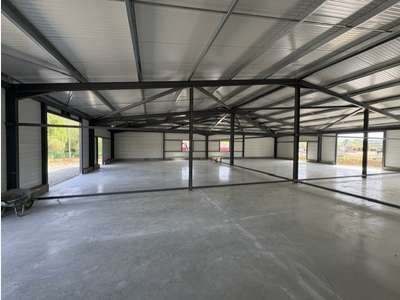 A louer locaux d'activités 480m² à Bardos