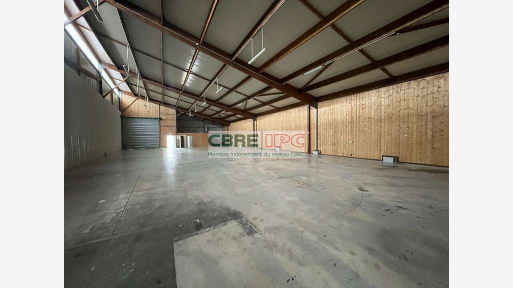 LOCATION - REF : 8515 PC