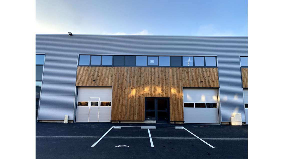 A louer local d'activité neuf 120m² Basse-Goulaine