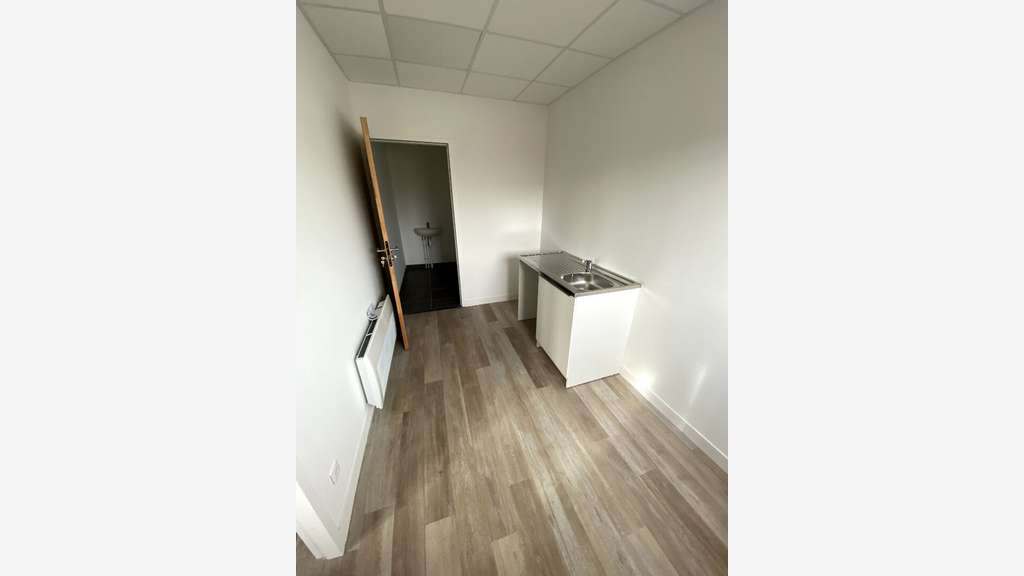 A louer local d'activité neuf 120m² Basse-Goulaine
