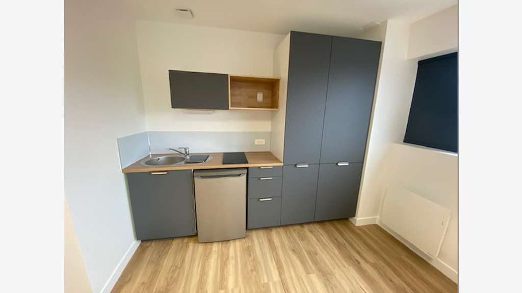 A louer local d'activité neuf 90m² Basse Goulaine