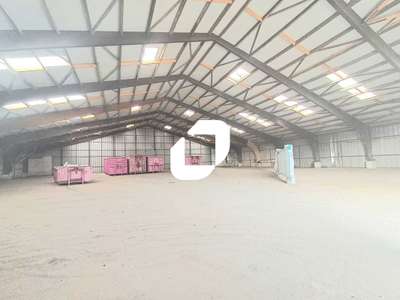 Location Locaux d'activités - Entrepôts à Bassens