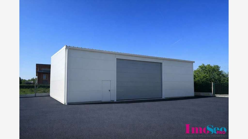 A louer entrepôt 1800m² proche port de Bassens