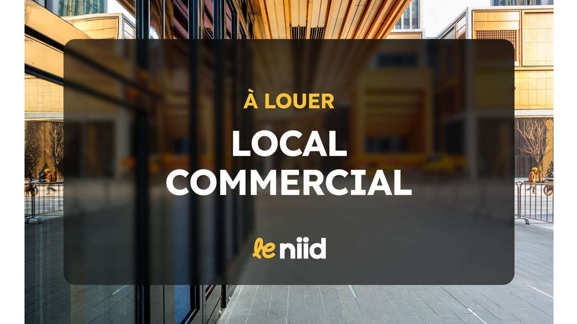 Local commercial tous commerces 52m² à Batz/Mer