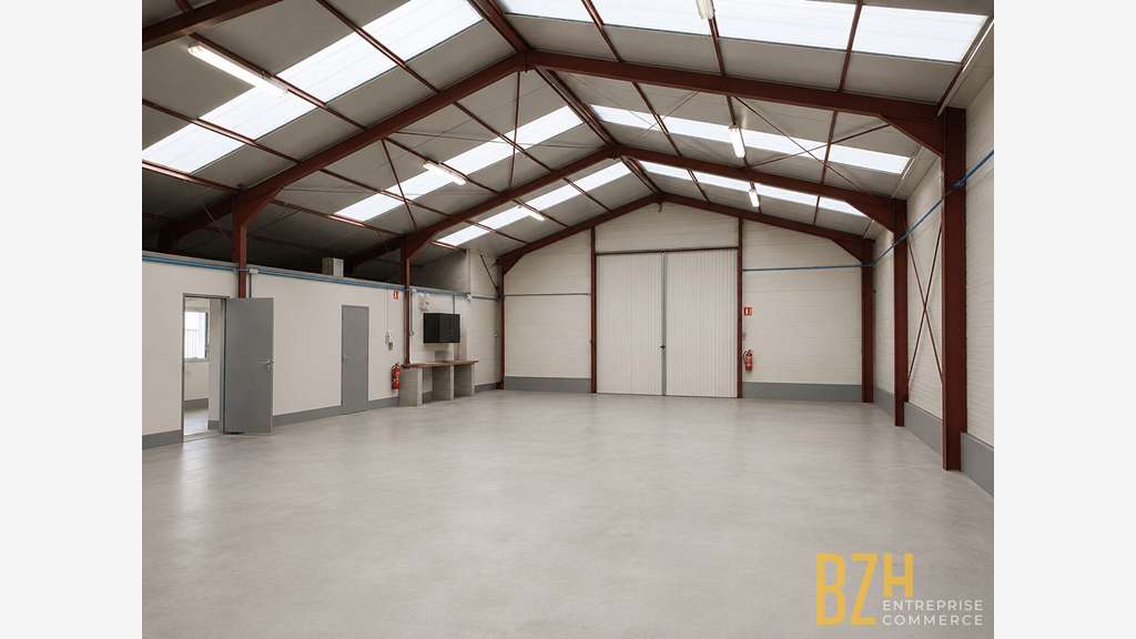 A louer local d'activité de 500m² à Baud (56)